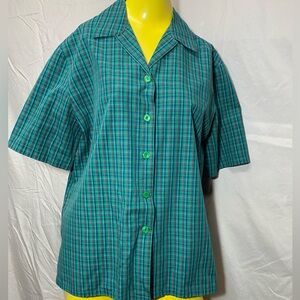 🔥Clearance🔥Koret Womens size Large.  Plaid shirt sleeve button down shirt.